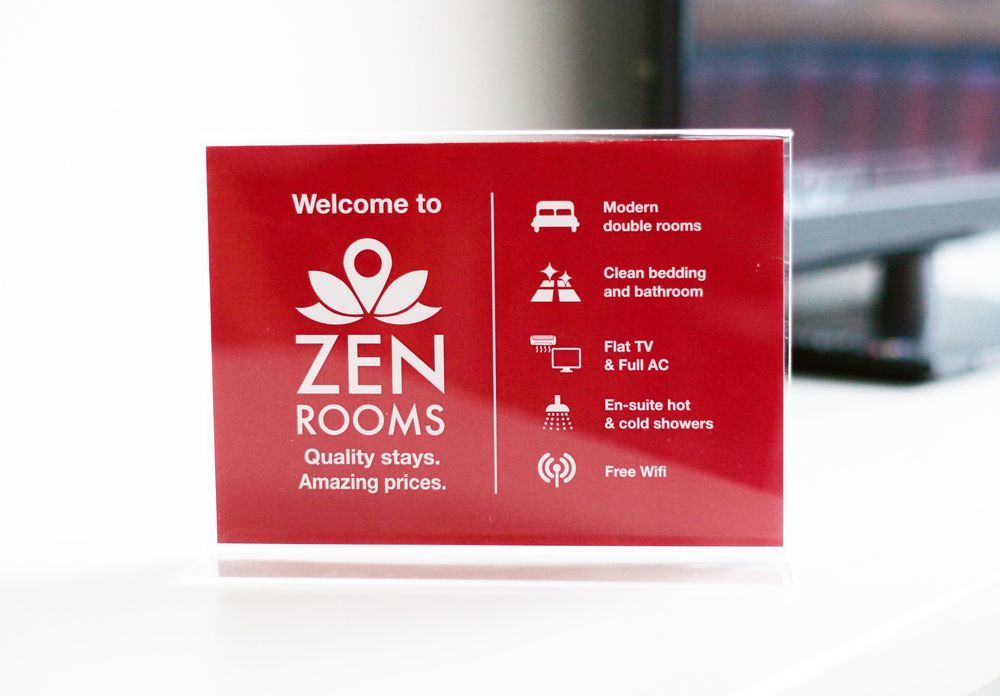 Zen Rooms Siripong Road Bangkok Exterior photo